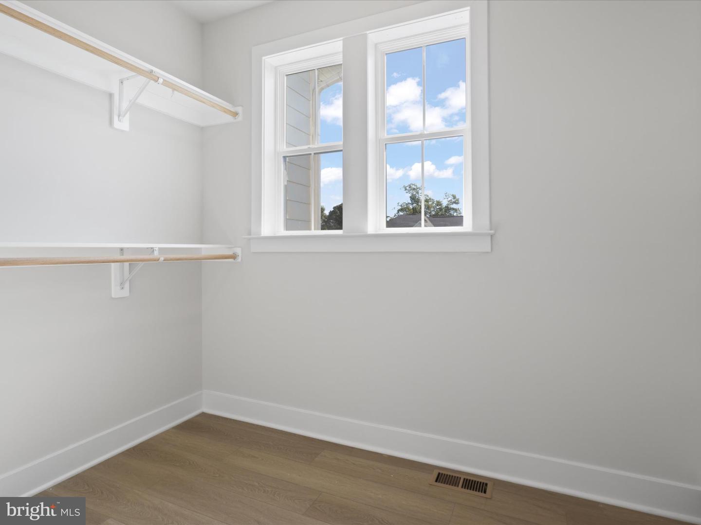 23637 CRANFORD KNOLL CT, ALDIE, Virginia 20105, 5 Bedrooms Bedrooms, ,4 BathroomsBathrooms,Residential,For sale,23637 CRANFORD KNOLL CT,VALO2104276 MLS # VALO2104276