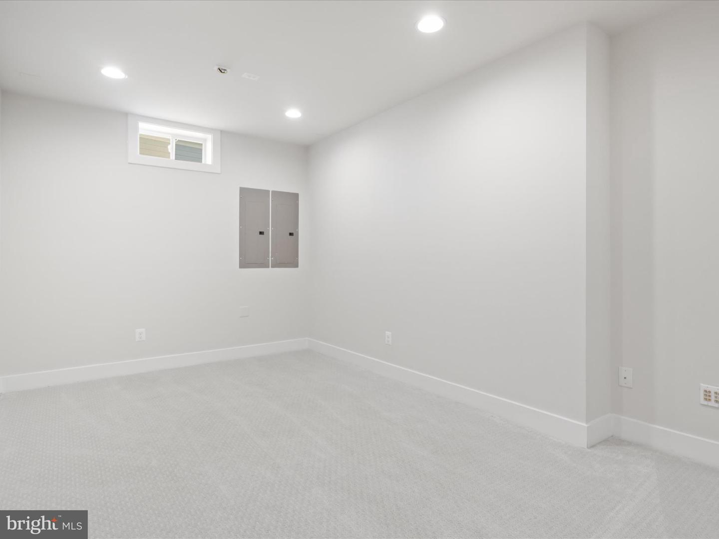 23637 CRANFORD KNOLL CT, ALDIE, Virginia 20105, 5 Bedrooms Bedrooms, ,4 BathroomsBathrooms,Residential,For sale,23637 CRANFORD KNOLL CT,VALO2104276 MLS # VALO2104276