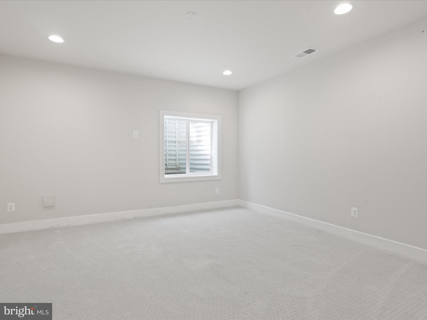 23637 CRANFORD KNOLL CT, ALDIE, Virginia 20105, 5 Bedrooms Bedrooms, ,4 BathroomsBathrooms,Residential,For sale,23637 CRANFORD KNOLL CT,VALO2104276 MLS # VALO2104276