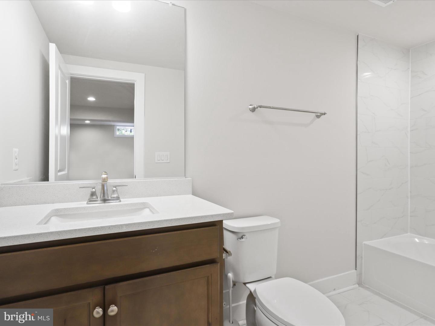 23637 CRANFORD KNOLL CT, ALDIE, Virginia 20105, 5 Bedrooms Bedrooms, ,4 BathroomsBathrooms,Residential,For sale,23637 CRANFORD KNOLL CT,VALO2104276 MLS # VALO2104276