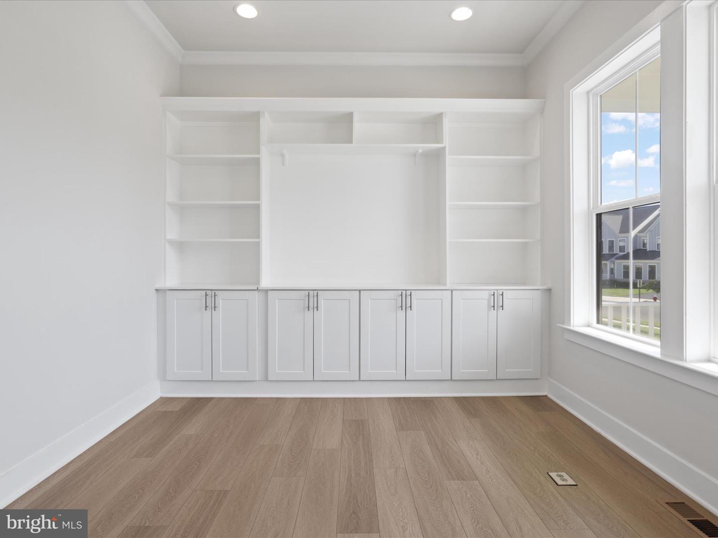 23637 CRANFORD KNOLL CT, ALDIE, Virginia 20105, 5 Bedrooms Bedrooms, ,4 BathroomsBathrooms,Residential,For sale,23637 CRANFORD KNOLL CT,VALO2104276 MLS # VALO2104276