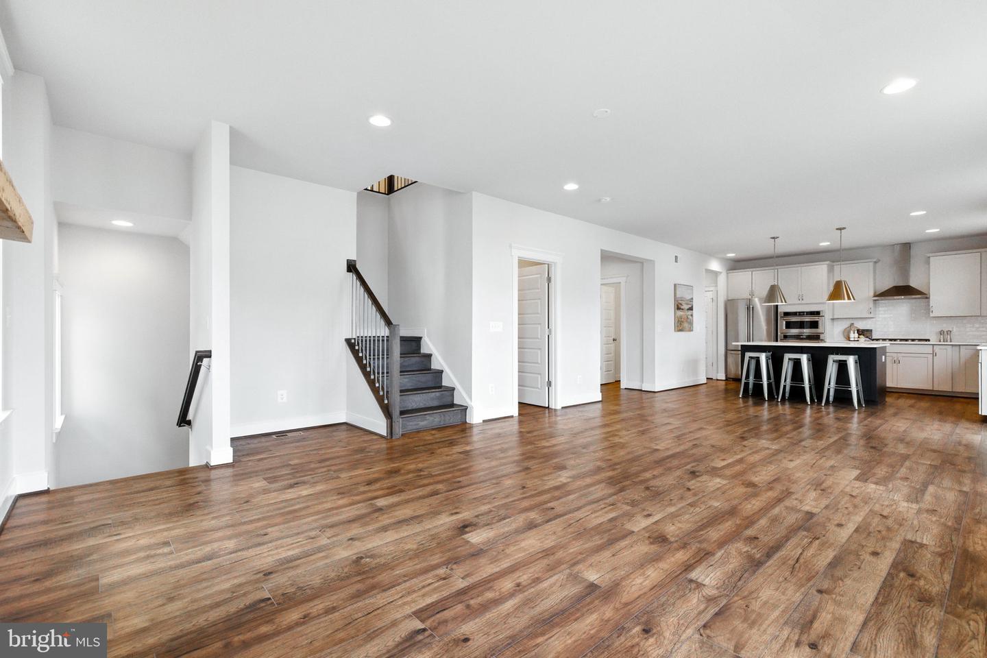 17968 RIDGEWOOD PL, ROUND HILL, Virginia 20141, 4 Bedrooms Bedrooms, 18 Rooms Rooms,4 BathroomsBathrooms,Residential,For sale,17968 RIDGEWOOD PL,VALO2104472 MLS # VALO2104472