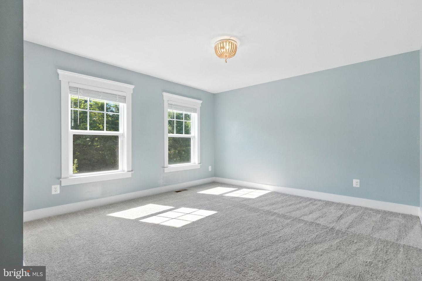 17968 RIDGEWOOD PL, ROUND HILL, Virginia 20141, 4 Bedrooms Bedrooms, 18 Rooms Rooms,4 BathroomsBathrooms,Residential,For sale,17968 RIDGEWOOD PL,VALO2104472 MLS # VALO2104472