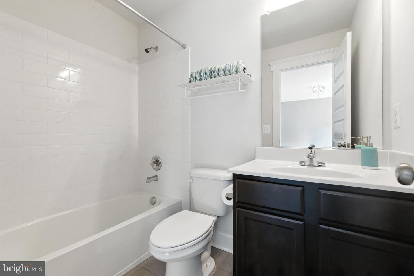 17968 RIDGEWOOD PL, ROUND HILL, Virginia 20141, 4 Bedrooms Bedrooms, 18 Rooms Rooms,4 BathroomsBathrooms,Residential,For sale,17968 RIDGEWOOD PL,VALO2104472 MLS # VALO2104472