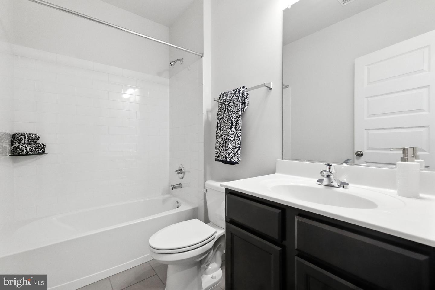 17968 RIDGEWOOD PL, ROUND HILL, Virginia 20141, 4 Bedrooms Bedrooms, 18 Rooms Rooms,4 BathroomsBathrooms,Residential,For sale,17968 RIDGEWOOD PL,VALO2104472 MLS # VALO2104472