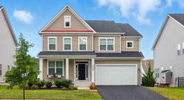 17968 RIDGEWOOD PL, ROUND HILL, Virginia 20141, 4 Bedrooms Bedrooms, 18 Rooms Rooms,4 BathroomsBathrooms,Residential,For sale,17968 RIDGEWOOD PL,VALO2104472 MLS # VALO2104472