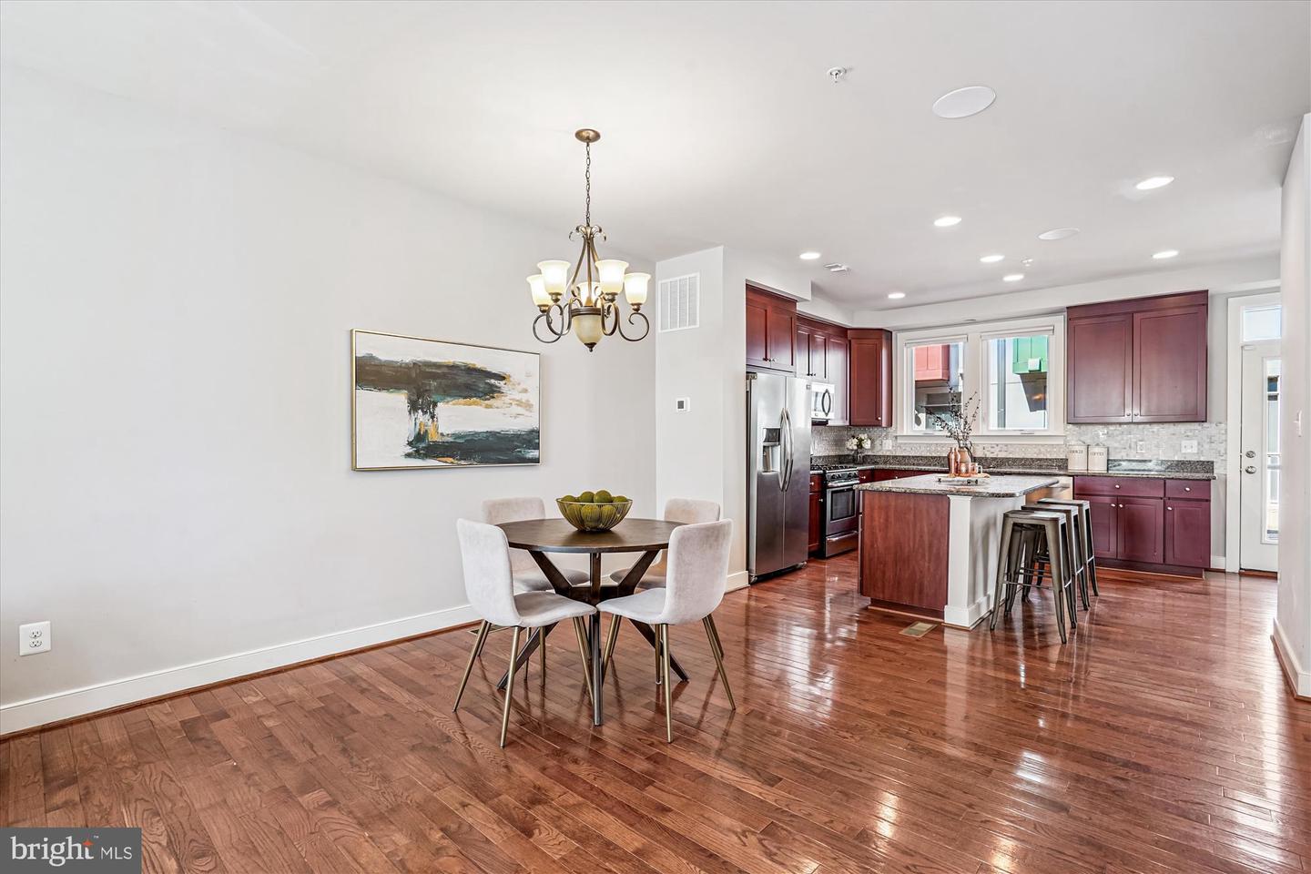 2942 PENNY LN, FAIRFAX, Virginia 22031, 3 Bedrooms Bedrooms, 12 Rooms Rooms,3 BathroomsBathrooms,Residential,For sale,2942 PENNY LN,VAFX2261128 MLS # VAFX2261128