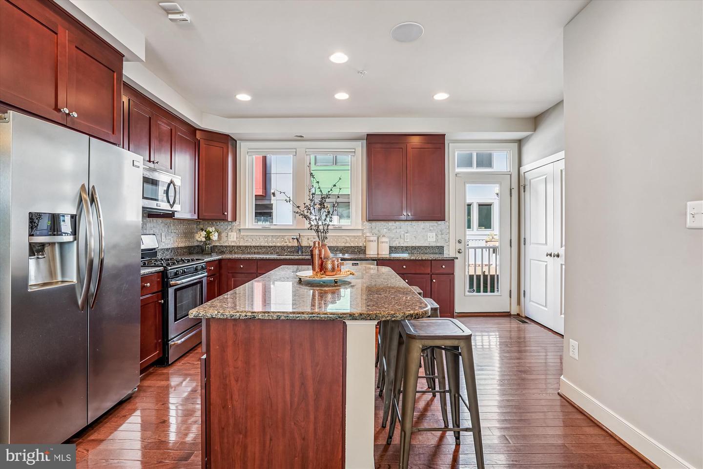 2942 PENNY LN, FAIRFAX, Virginia 22031, 3 Bedrooms Bedrooms, 12 Rooms Rooms,3 BathroomsBathrooms,Residential,For sale,2942 PENNY LN,VAFX2261128 MLS # VAFX2261128