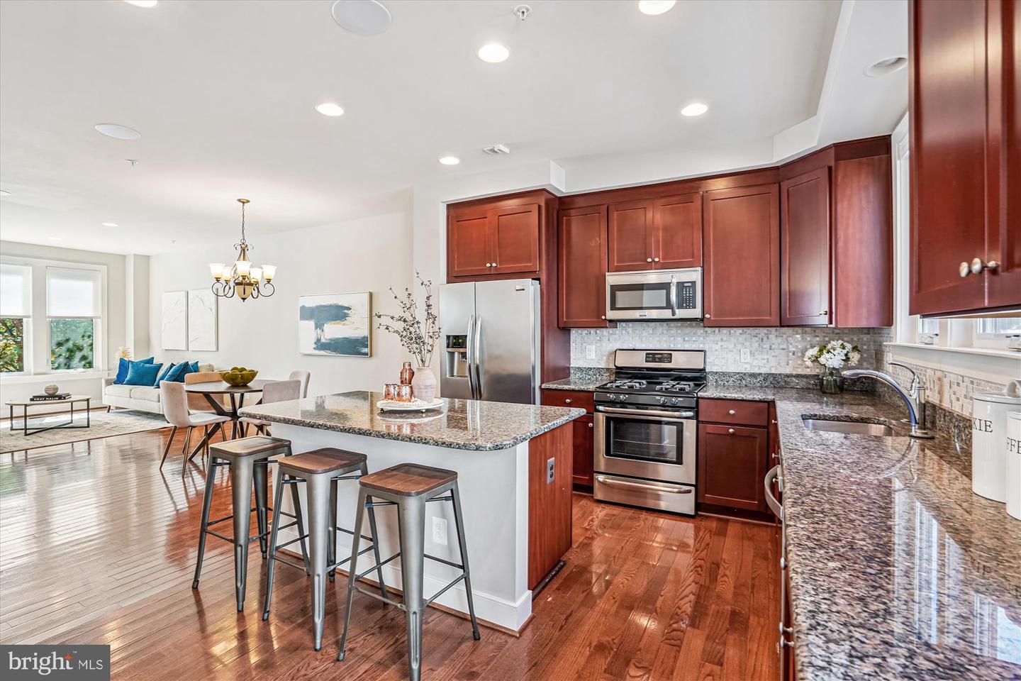 2942 PENNY LN, FAIRFAX, Virginia 22031, 3 Bedrooms Bedrooms, 12 Rooms Rooms,3 BathroomsBathrooms,Residential,For sale,2942 PENNY LN,VAFX2261128 MLS # VAFX2261128