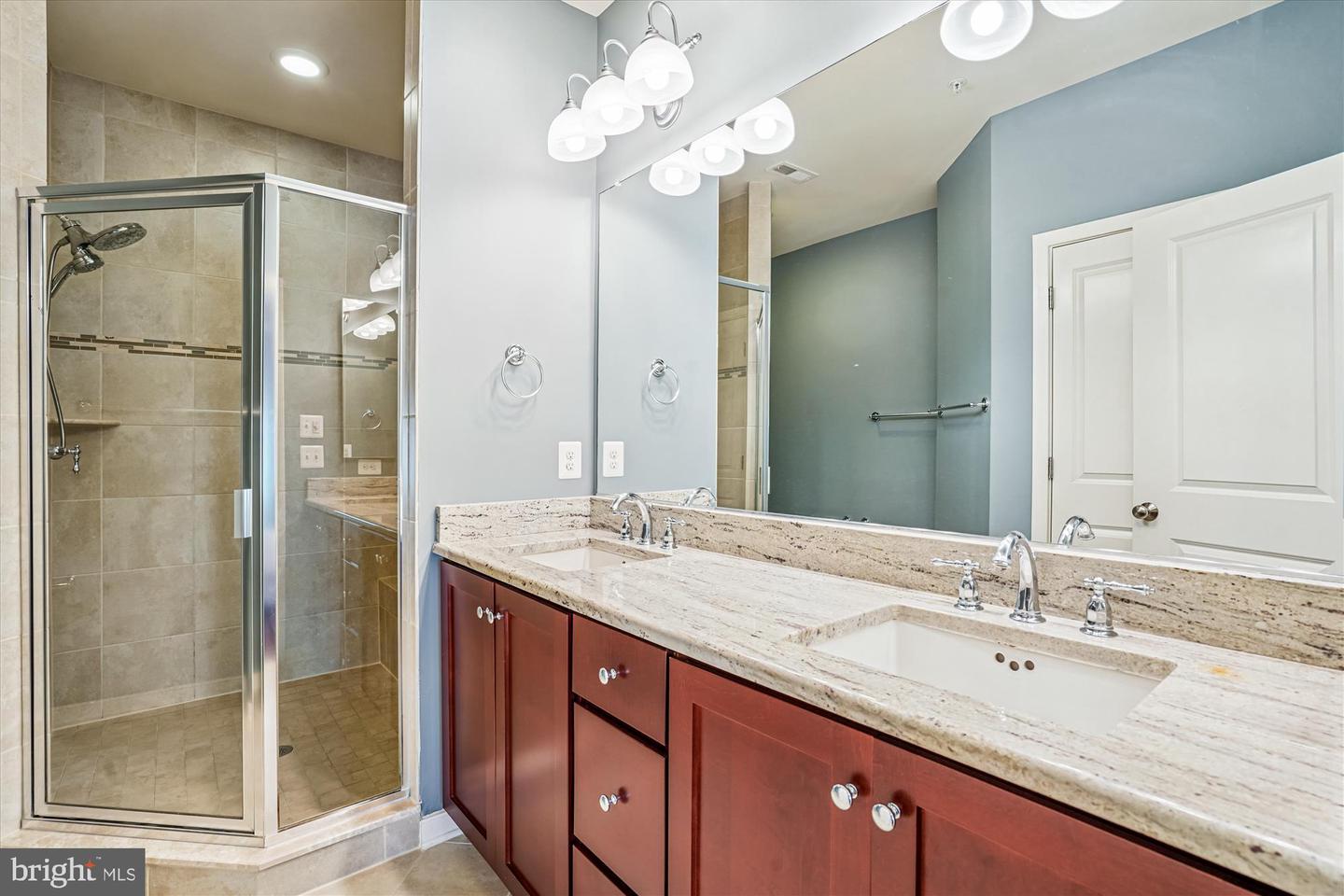 2942 PENNY LN, FAIRFAX, Virginia 22031, 3 Bedrooms Bedrooms, 12 Rooms Rooms,3 BathroomsBathrooms,Residential,For sale,2942 PENNY LN,VAFX2261128 MLS # VAFX2261128
