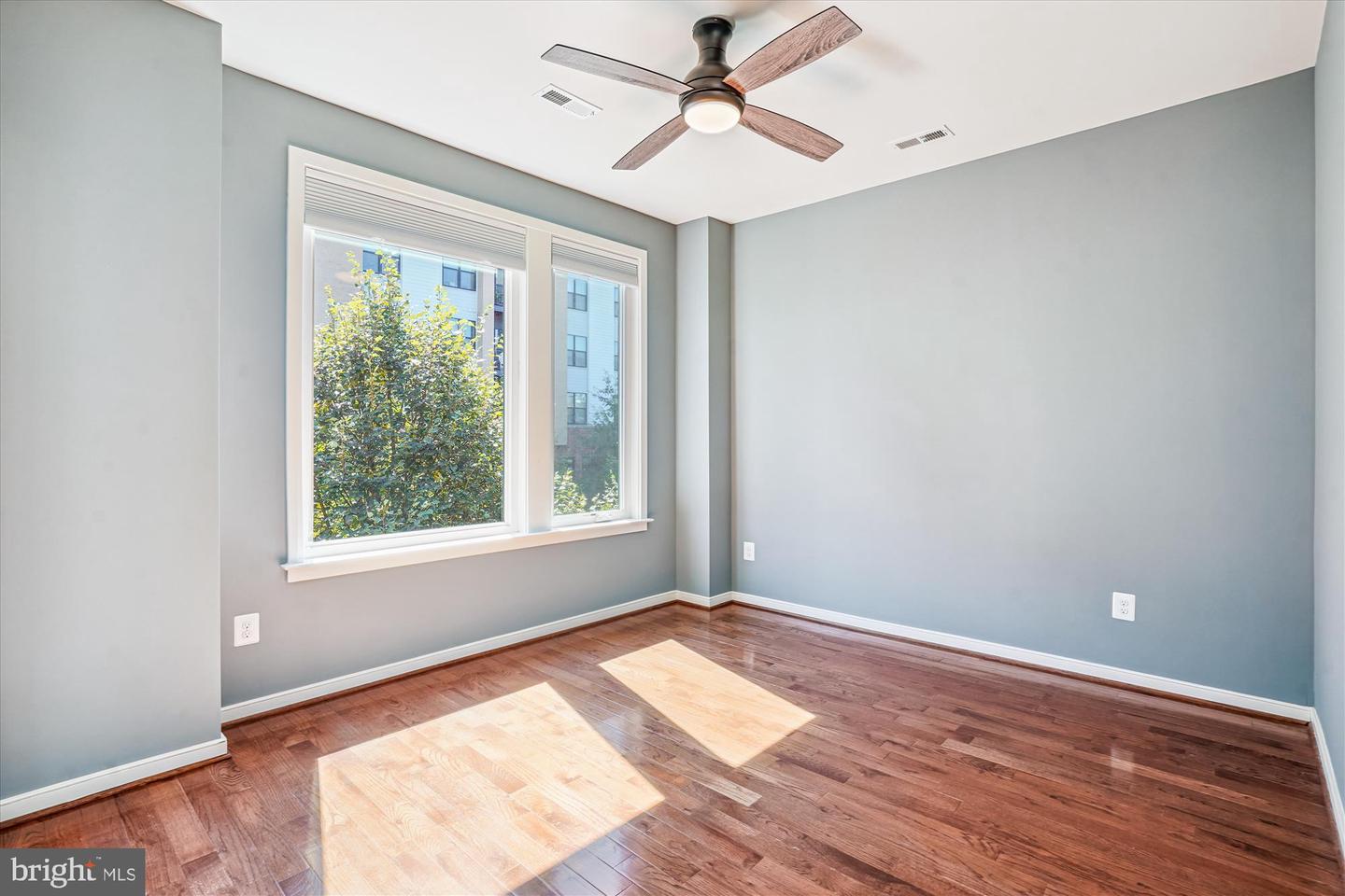 2942 PENNY LN, FAIRFAX, Virginia 22031, 3 Bedrooms Bedrooms, 12 Rooms Rooms,3 BathroomsBathrooms,Residential,For sale,2942 PENNY LN,VAFX2261128 MLS # VAFX2261128
