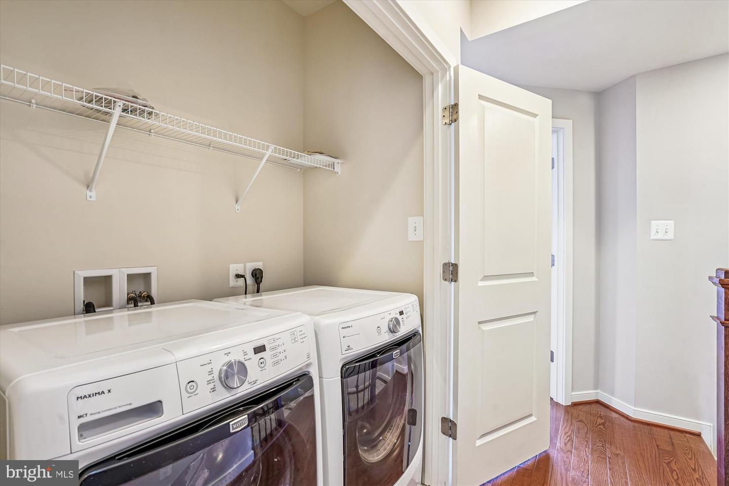 2942 PENNY LN, FAIRFAX, Virginia 22031, 3 Bedrooms Bedrooms, 12 Rooms Rooms,3 BathroomsBathrooms,Residential,For sale,2942 PENNY LN,VAFX2261128 MLS # VAFX2261128
