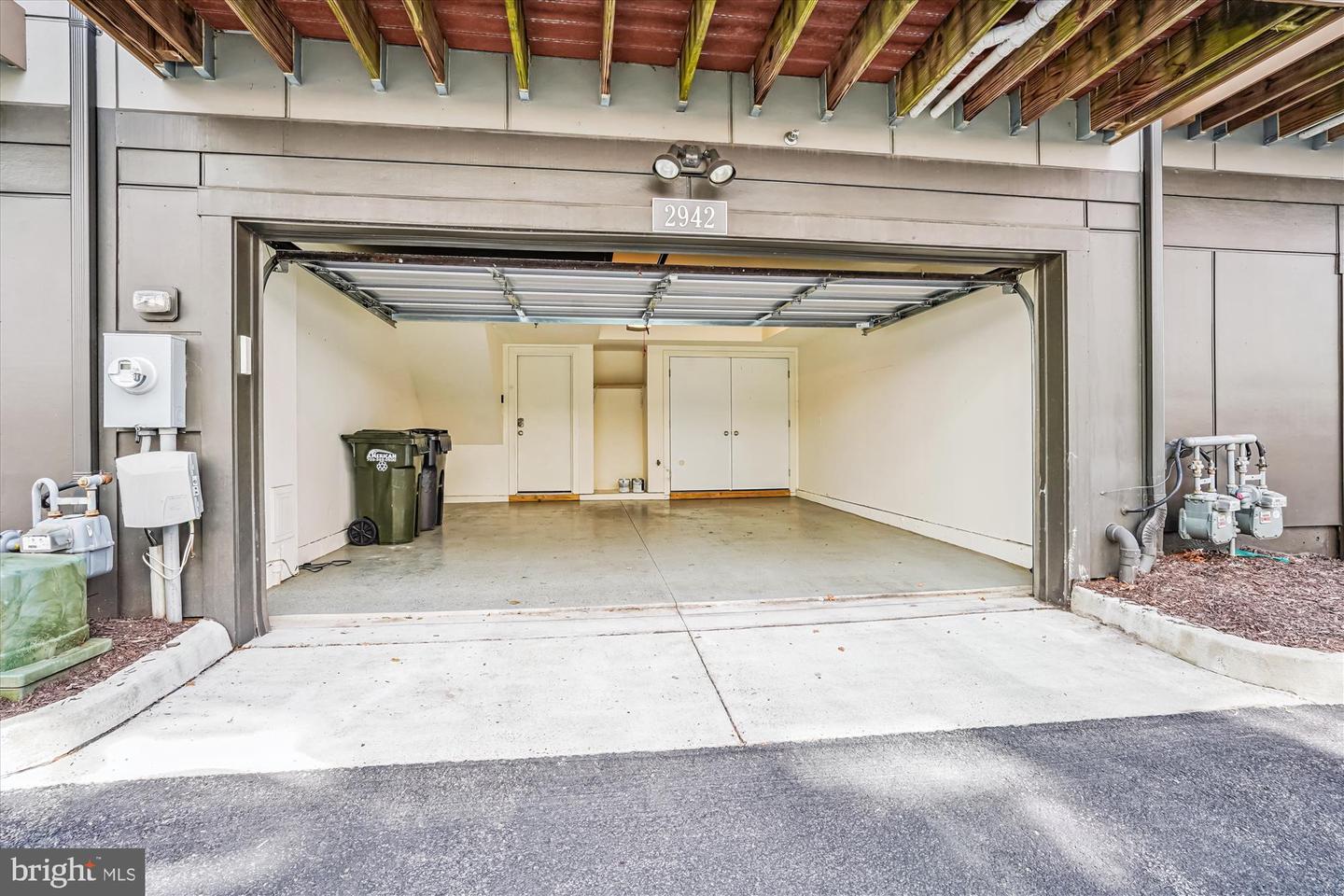 2942 PENNY LN, FAIRFAX, Virginia 22031, 3 Bedrooms Bedrooms, 12 Rooms Rooms,3 BathroomsBathrooms,Residential,For sale,2942 PENNY LN,VAFX2261128 MLS # VAFX2261128