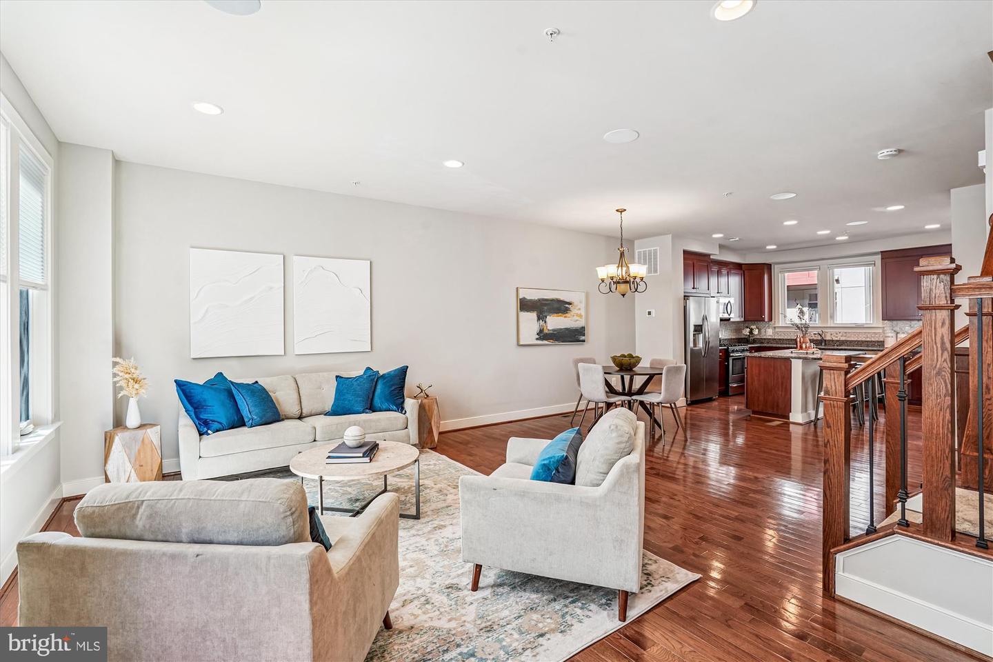 2942 PENNY LN, FAIRFAX, Virginia 22031, 3 Bedrooms Bedrooms, 12 Rooms Rooms,3 BathroomsBathrooms,Residential,For sale,2942 PENNY LN,VAFX2261128 MLS # VAFX2261128