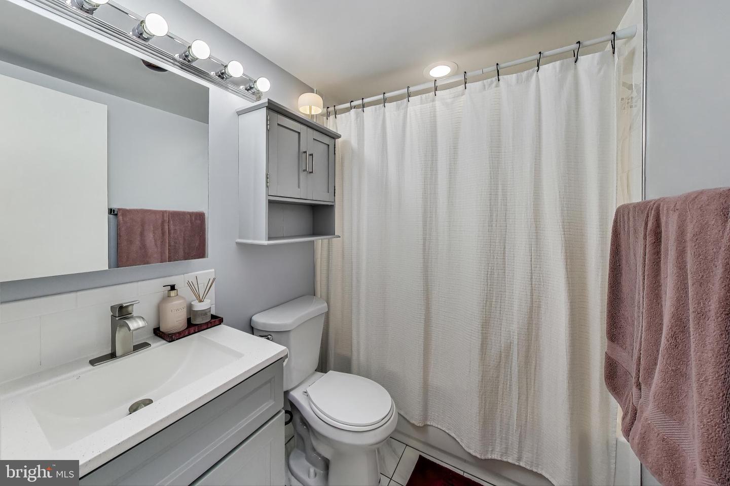 600 ROOSEVELT BLVD #407, FALLS CHURCH, Virginia 22044, 1 Bedroom Bedrooms, ,1 BathroomBathrooms,Residential,For sale,600 ROOSEVELT BLVD #407,VAFA2003208 MLS # VAFA2003208