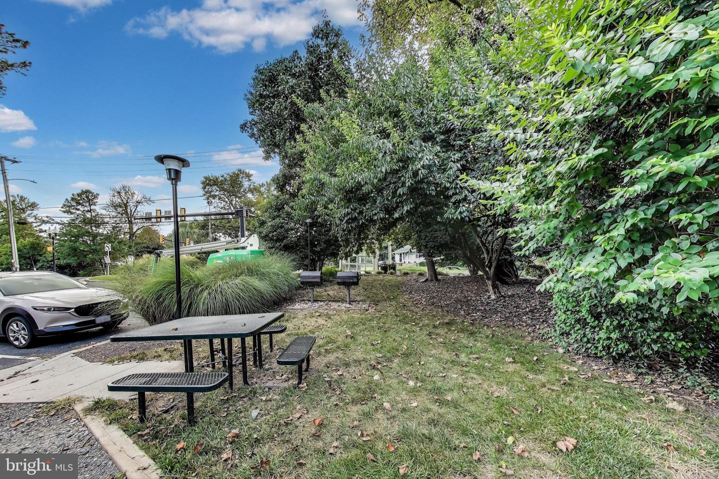 600 ROOSEVELT BLVD #407, FALLS CHURCH, Virginia 22044, 1 Bedroom Bedrooms, ,1 BathroomBathrooms,Residential,For sale,600 ROOSEVELT BLVD #407,VAFA2003208 MLS # VAFA2003208