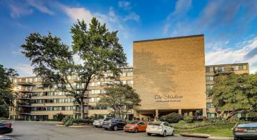 600 ROOSEVELT BLVD #407, FALLS CHURCH, Virginia 22044, 1 Bedroom Bedrooms, ,1 BathroomBathrooms,Residential,For sale,600 ROOSEVELT BLVD #407,VAFA2003208 MLS # VAFA2003208