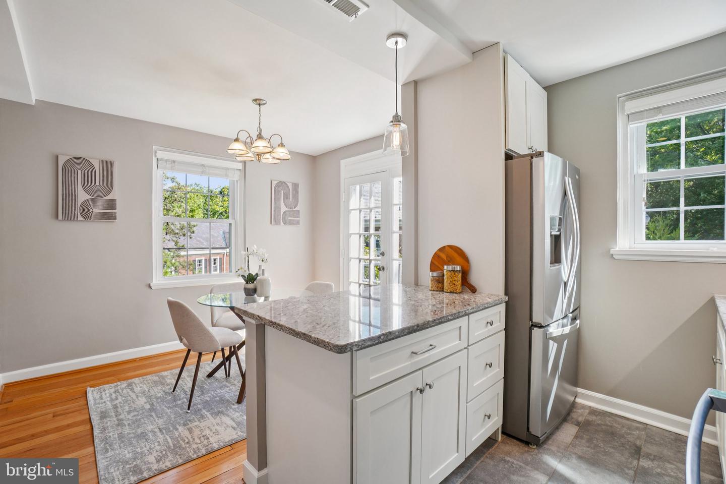 4819 28TH ST S #B, ARLINGTON, Virginia 22206, 3 Bedrooms Bedrooms, ,2 BathroomsBathrooms,Residential,For sale,4819 28TH ST S #B,VAAR2062270 MLS # VAAR2062270