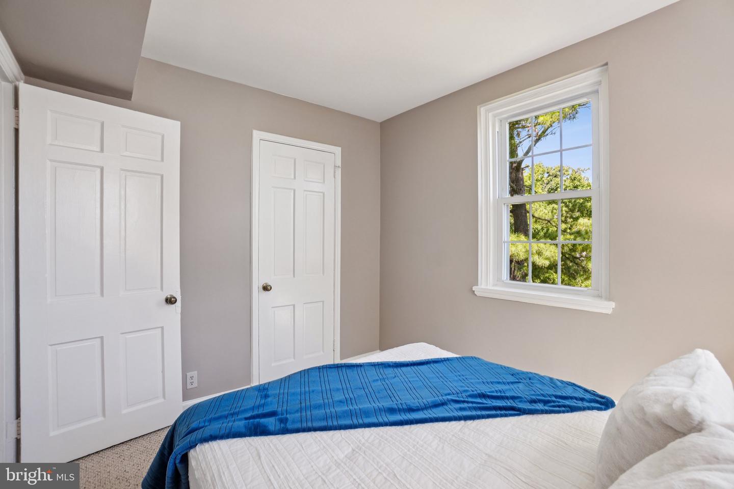 4819 28TH ST S #B, ARLINGTON, Virginia 22206, 3 Bedrooms Bedrooms, ,2 BathroomsBathrooms,Residential,For sale,4819 28TH ST S #B,VAAR2062270 MLS # VAAR2062270
