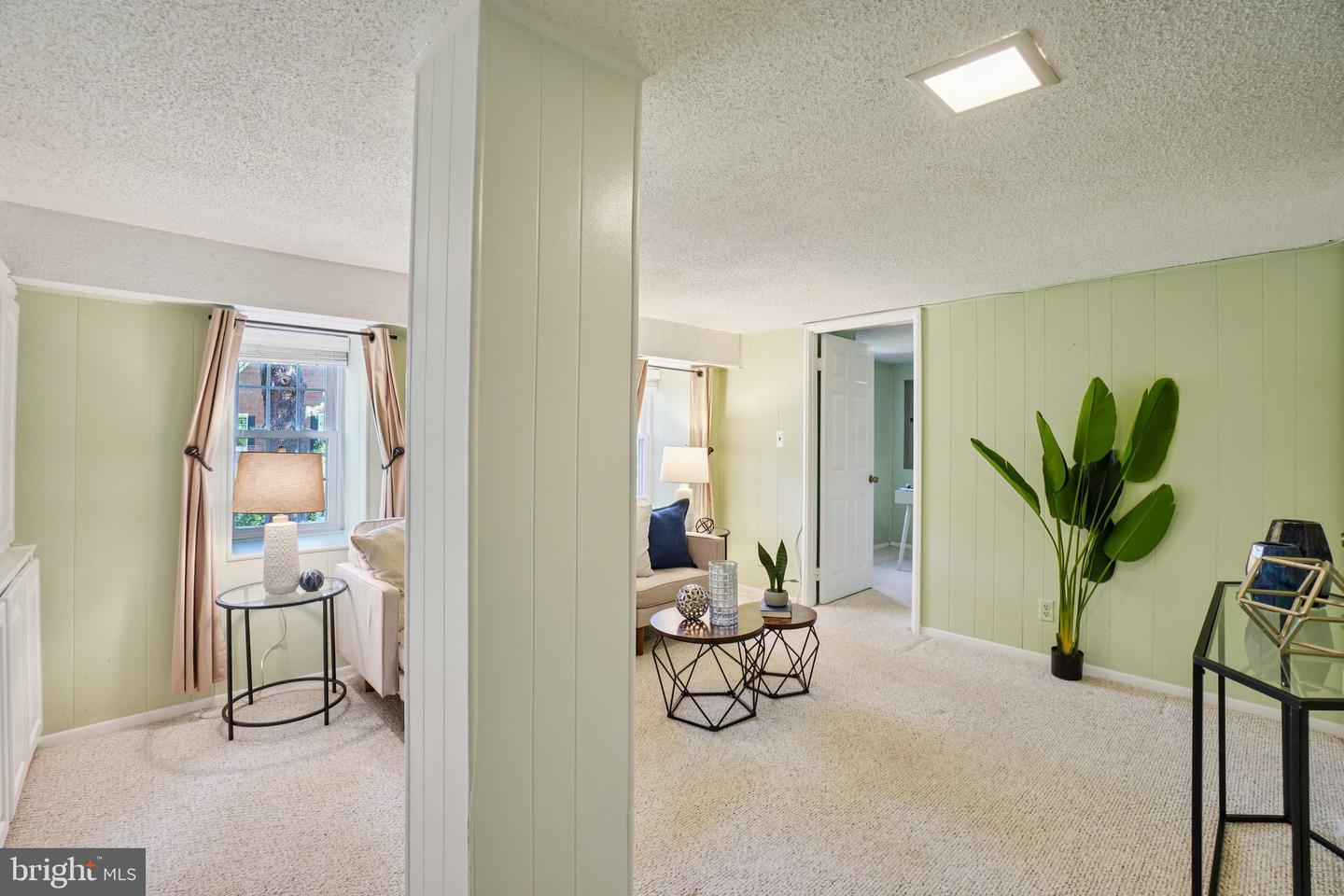 4819 28TH ST S #B, ARLINGTON, Virginia 22206, 3 Bedrooms Bedrooms, ,2 BathroomsBathrooms,Residential,For sale,4819 28TH ST S #B,VAAR2062270 MLS # VAAR2062270