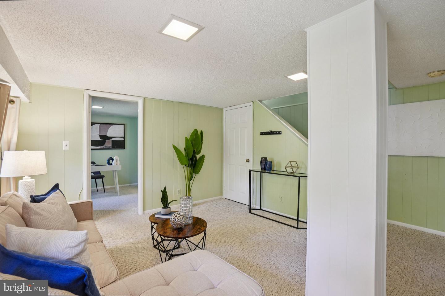 4819 28TH ST S #B, ARLINGTON, Virginia 22206, 3 Bedrooms Bedrooms, ,2 BathroomsBathrooms,Residential,For sale,4819 28TH ST S #B,VAAR2062270 MLS # VAAR2062270