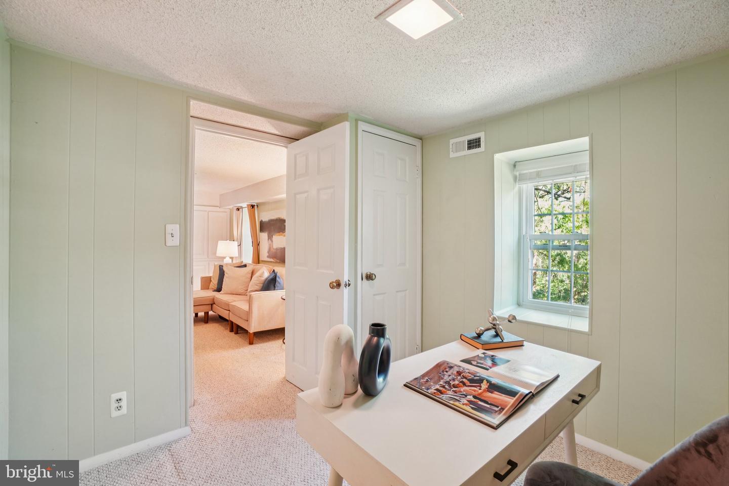 4819 28TH ST S #B, ARLINGTON, Virginia 22206, 3 Bedrooms Bedrooms, ,2 BathroomsBathrooms,Residential,For sale,4819 28TH ST S #B,VAAR2062270 MLS # VAAR2062270