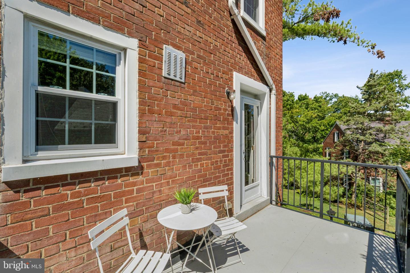 4819 28TH ST S #B, ARLINGTON, Virginia 22206, 3 Bedrooms Bedrooms, ,2 BathroomsBathrooms,Residential,For sale,4819 28TH ST S #B,VAAR2062270 MLS # VAAR2062270