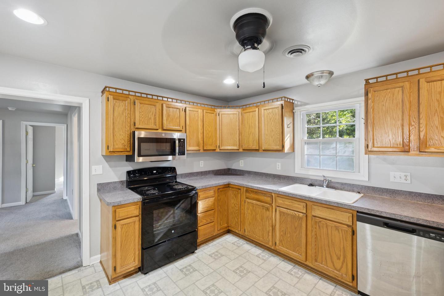 200 PENDER ST, FREDERICKSBURG, Virginia 22408, 4 Bedrooms Bedrooms, ,2 BathroomsBathrooms,Residential,For sale,200 PENDER ST,VASP2035476 MLS # VASP2035476
