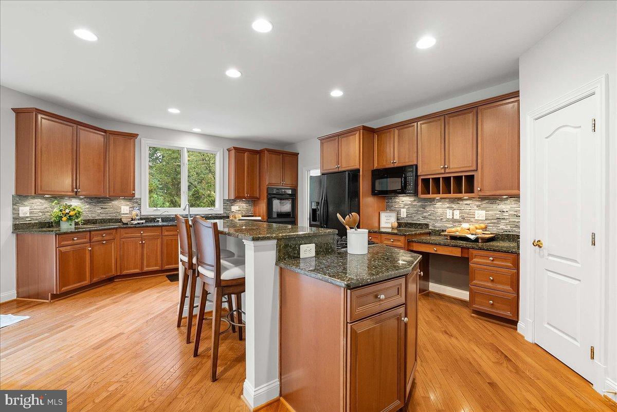 43557 TUCKAWAY PL, LEESBURG, Virginia 20176, 5 Bedrooms Bedrooms, 10 Rooms Rooms,4 BathroomsBathrooms,Residential,For sale,43557 TUCKAWAY PL,VALO2104590 MLS # VALO2104590