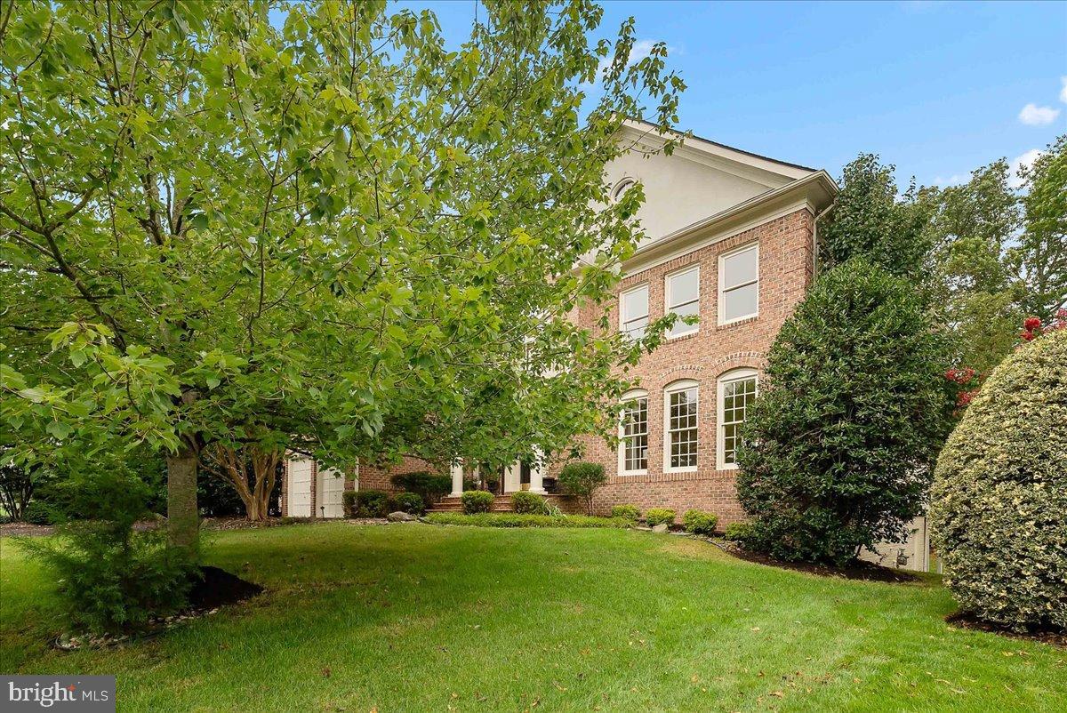 43557 TUCKAWAY PL, LEESBURG, Virginia 20176, 5 Bedrooms Bedrooms, 10 Rooms Rooms,4 BathroomsBathrooms,Residential,For sale,43557 TUCKAWAY PL,VALO2104590 MLS # VALO2104590