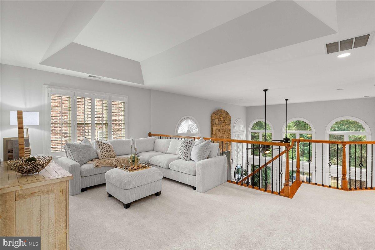 43557 TUCKAWAY PL, LEESBURG, Virginia 20176, 5 Bedrooms Bedrooms, 10 Rooms Rooms,4 BathroomsBathrooms,Residential,For sale,43557 TUCKAWAY PL,VALO2104590 MLS # VALO2104590