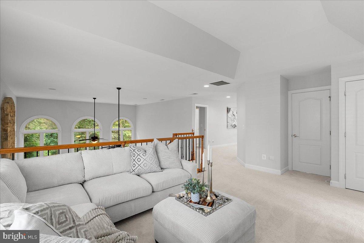 43557 TUCKAWAY PL, LEESBURG, Virginia 20176, 5 Bedrooms Bedrooms, 10 Rooms Rooms,4 BathroomsBathrooms,Residential,For sale,43557 TUCKAWAY PL,VALO2104590 MLS # VALO2104590