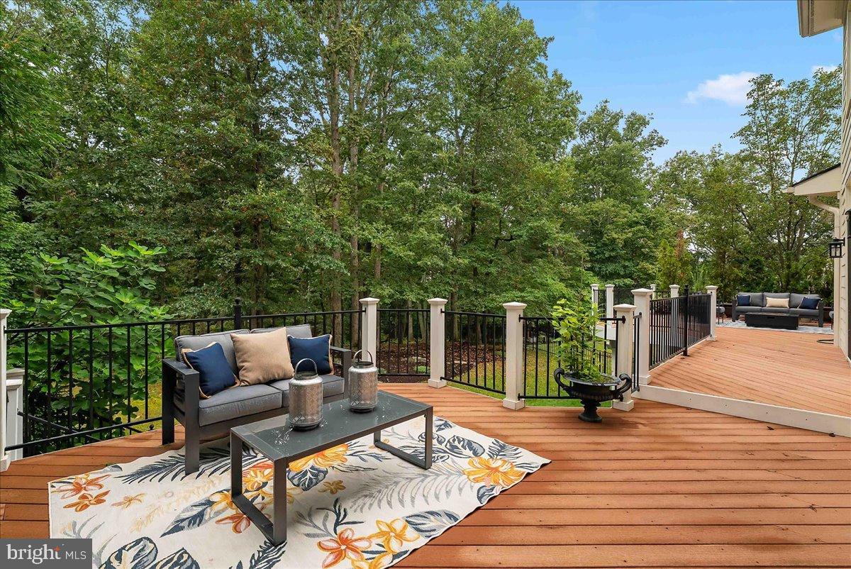 43557 TUCKAWAY PL, LEESBURG, Virginia 20176, 5 Bedrooms Bedrooms, 10 Rooms Rooms,4 BathroomsBathrooms,Residential,For sale,43557 TUCKAWAY PL,VALO2104590 MLS # VALO2104590