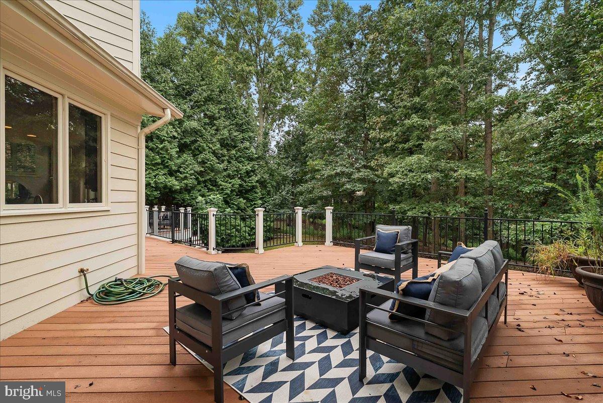 43557 TUCKAWAY PL, LEESBURG, Virginia 20176, 5 Bedrooms Bedrooms, 10 Rooms Rooms,4 BathroomsBathrooms,Residential,For sale,43557 TUCKAWAY PL,VALO2104590 MLS # VALO2104590