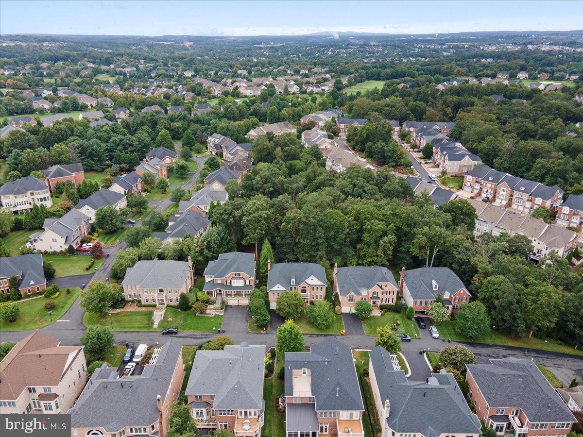 43557 TUCKAWAY PL, LEESBURG, Virginia 20176, 5 Bedrooms Bedrooms, 10 Rooms Rooms,4 BathroomsBathrooms,Residential,For sale,43557 TUCKAWAY PL,VALO2104590 MLS # VALO2104590