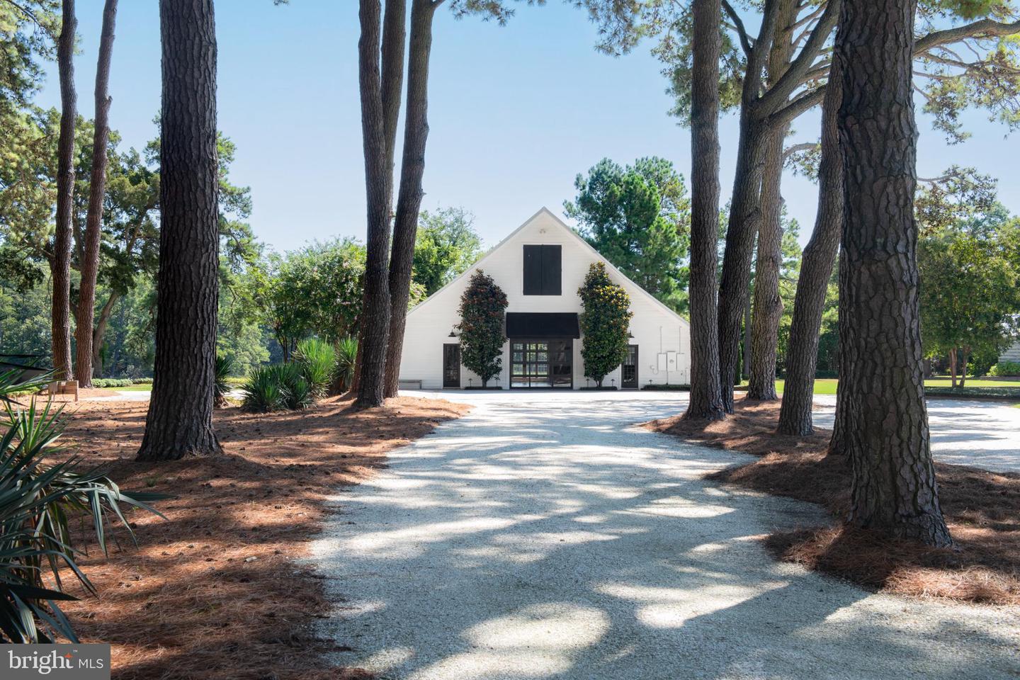20031 OAKLAND FARM RD, CAPE CHARLES, Virginia 23310, 5 Bedrooms Bedrooms, 16 Rooms Rooms,5 BathroomsBathrooms,Residential,For sale,20031 OAKLAND FARM RD,VANH2000064 MLS # VANH2000064
