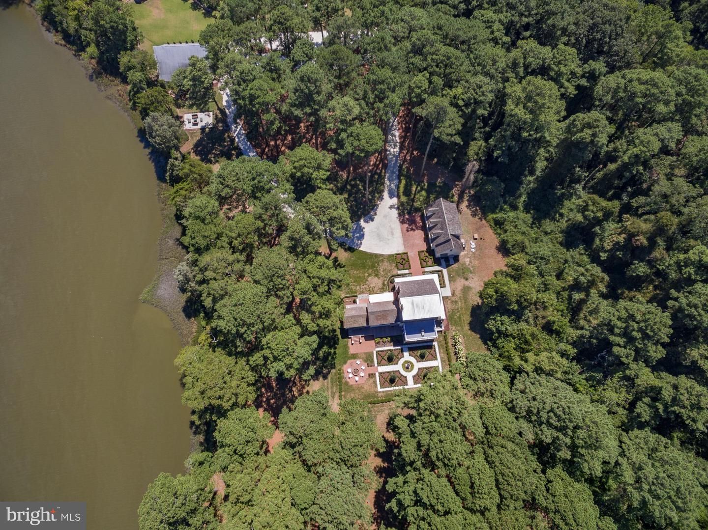 20031 OAKLAND FARM RD, CAPE CHARLES, Virginia 23310, 5 Bedrooms Bedrooms, 16 Rooms Rooms,5 BathroomsBathrooms,Residential,For sale,20031 OAKLAND FARM RD,VANH2000064 MLS # VANH2000064