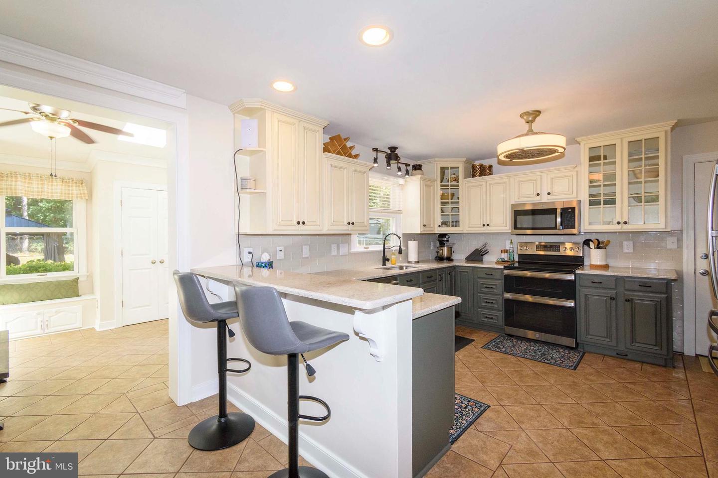 12434 NEW MARKET MILL RD, BEAVERDAM, Virginia 23015, 5 Bedrooms Bedrooms, ,3 BathroomsBathrooms,Residential,For sale,12434 NEW MARKET MILL RD,VAHA2001052 MLS # VAHA2001052