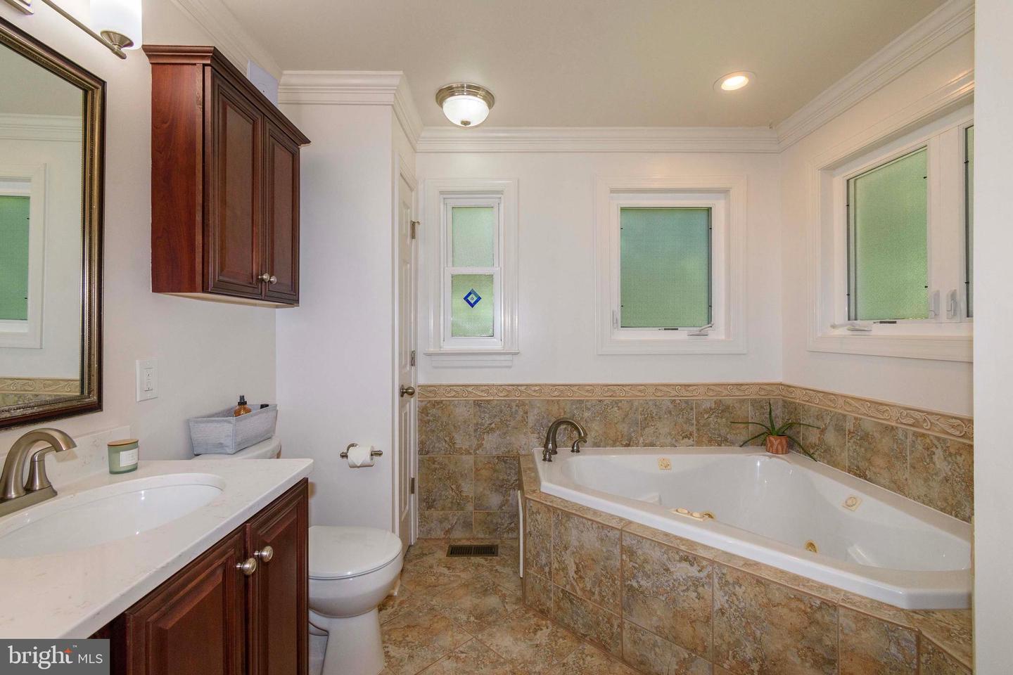 12434 NEW MARKET MILL RD, BEAVERDAM, Virginia 23015, 5 Bedrooms Bedrooms, ,3 BathroomsBathrooms,Residential,For sale,12434 NEW MARKET MILL RD,VAHA2001052 MLS # VAHA2001052