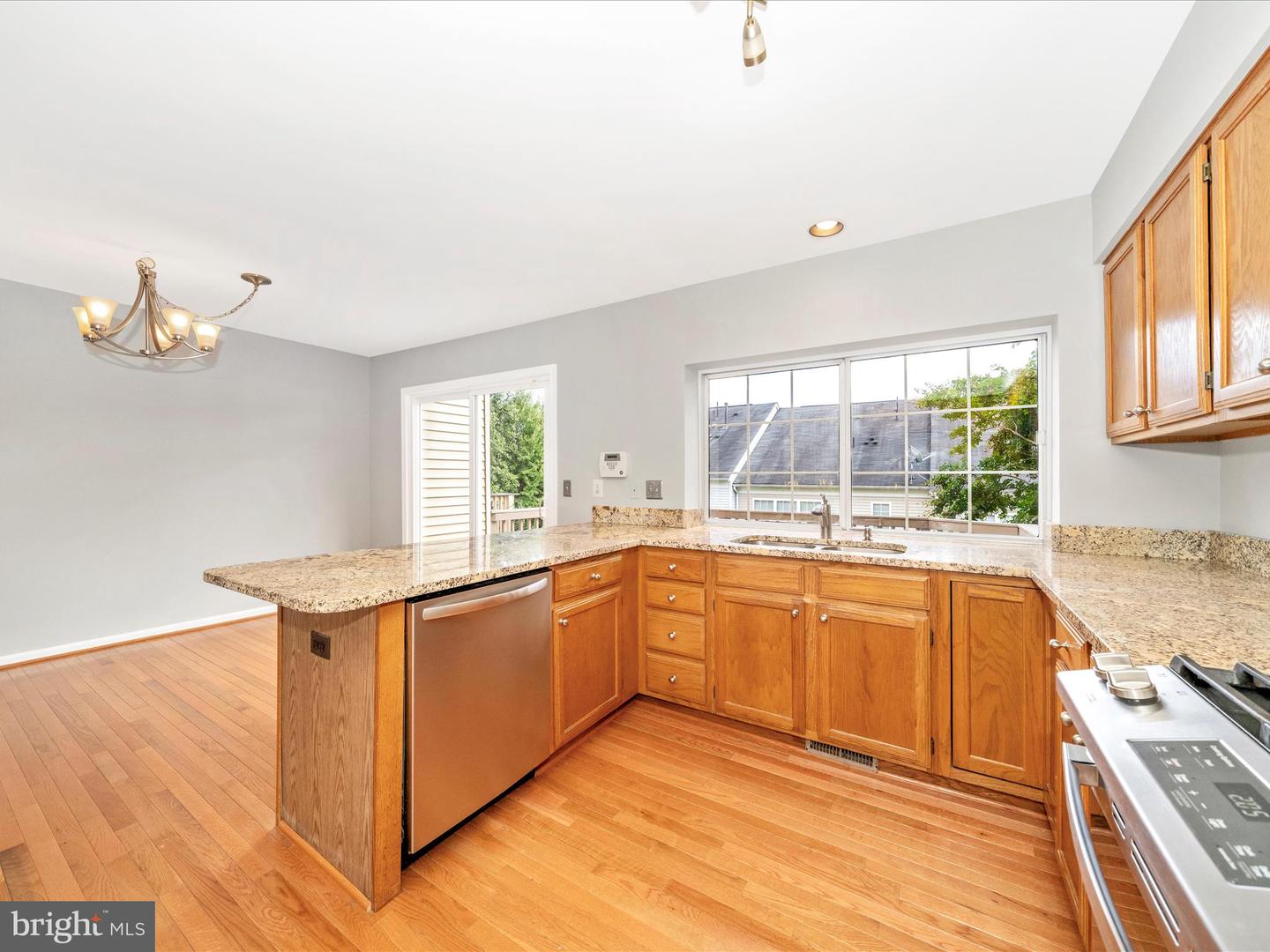 2661 MCGUFFEYS CT, WOODBRIDGE, Virginia 22191, 3 Bedrooms Bedrooms, ,2 BathroomsBathrooms,Residential,For sale,2661 MCGUFFEYS CT,VAPW2101654 MLS # VAPW2101654