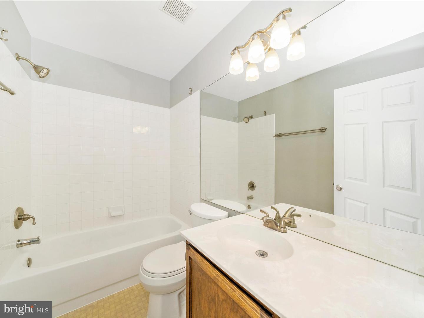 2661 MCGUFFEYS CT, WOODBRIDGE, Virginia 22191, 3 Bedrooms Bedrooms, ,2 BathroomsBathrooms,Residential,For sale,2661 MCGUFFEYS CT,VAPW2101654 MLS # VAPW2101654