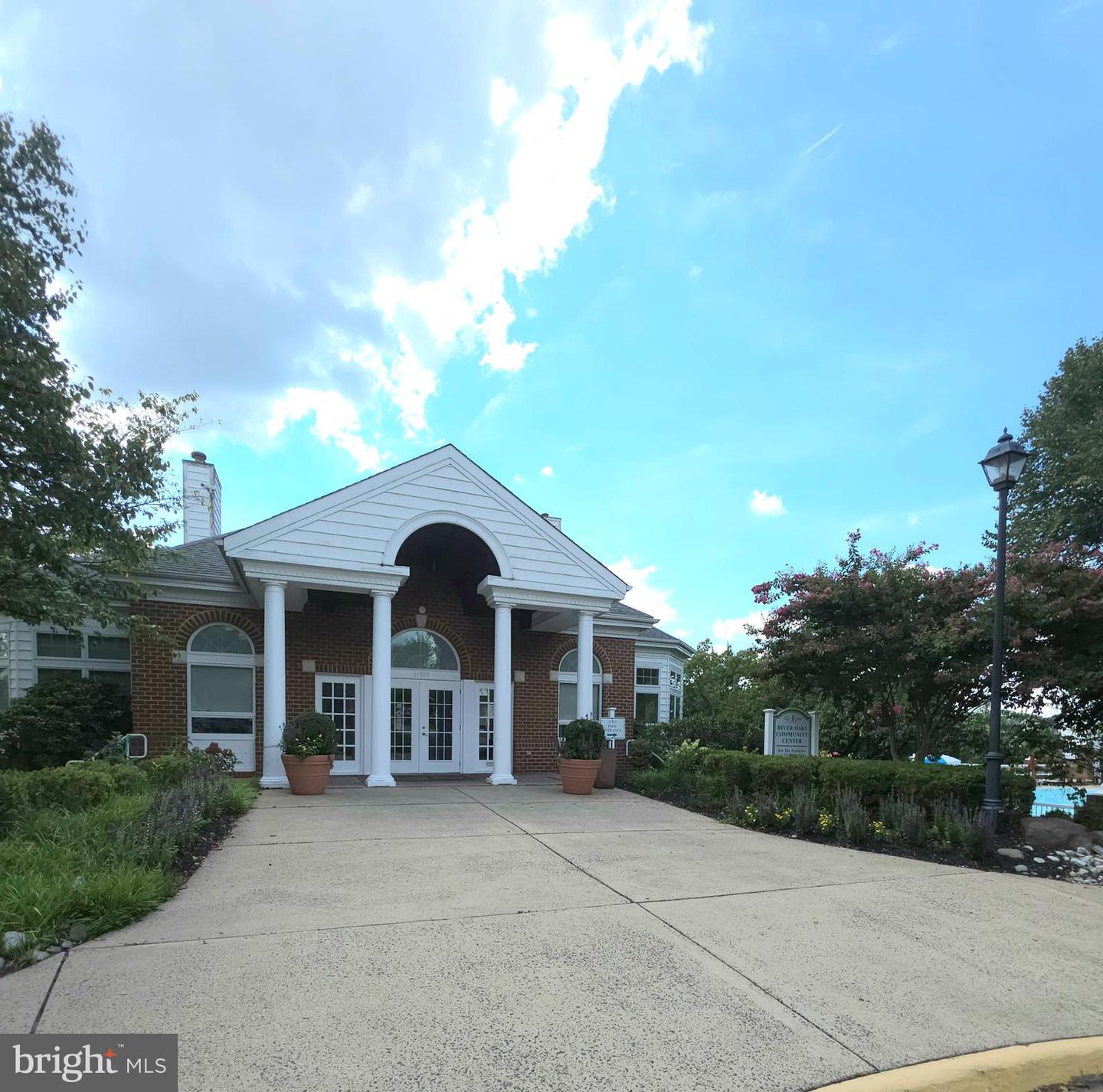 2661 MCGUFFEYS CT, WOODBRIDGE, Virginia 22191, 3 Bedrooms Bedrooms, ,2 BathroomsBathrooms,Residential,For sale,2661 MCGUFFEYS CT,VAPW2101654 MLS # VAPW2101654