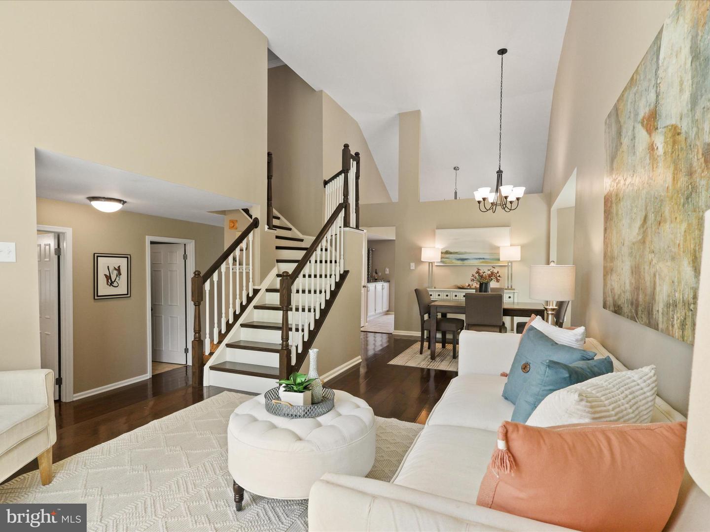 13250 STONE HEATHER, HERNDON, Virginia 20171, 3 Bedrooms Bedrooms, 7 Rooms Rooms,2 BathroomsBathrooms,Residential,For sale,13250 STONE HEATHER,VAFX2262004 MLS # VAFX2262004