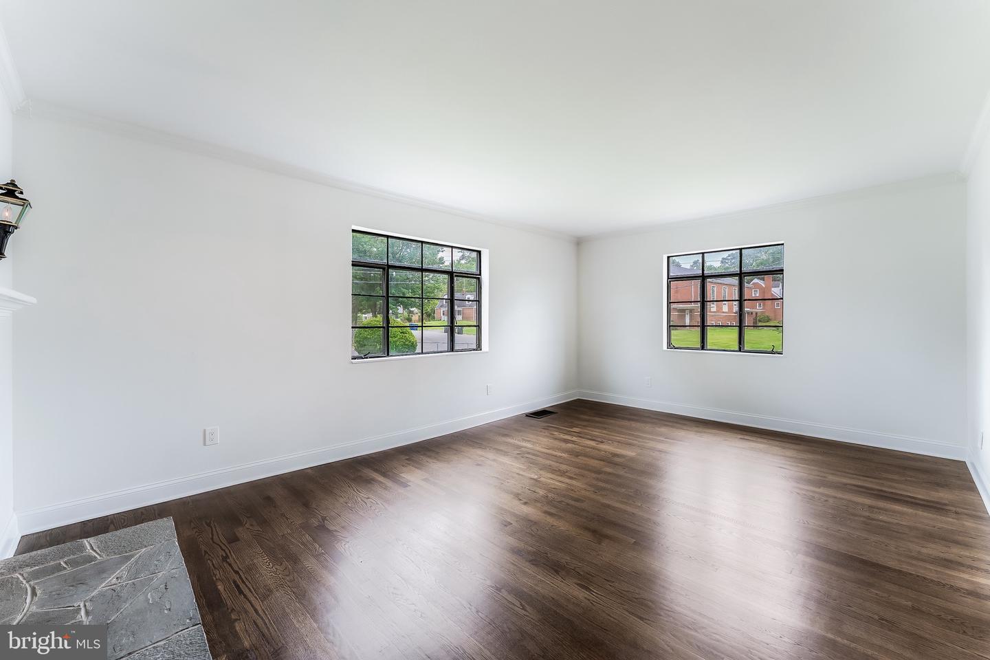 7224 ROOSEVELT AVE, FALLS CHURCH, Virginia 22042, 4 Bedrooms Bedrooms, ,1 BathroomBathrooms,Residential,For sale,7224 ROOSEVELT AVE,VAFX2262020 MLS # VAFX2262020