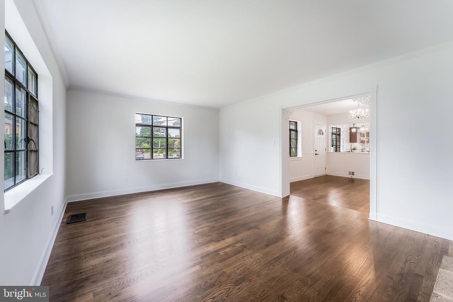 7224 ROOSEVELT AVE, FALLS CHURCH, Virginia 22042, 4 Bedrooms Bedrooms, ,1 BathroomBathrooms,Residential,For sale,7224 ROOSEVELT AVE,VAFX2262020 MLS # VAFX2262020