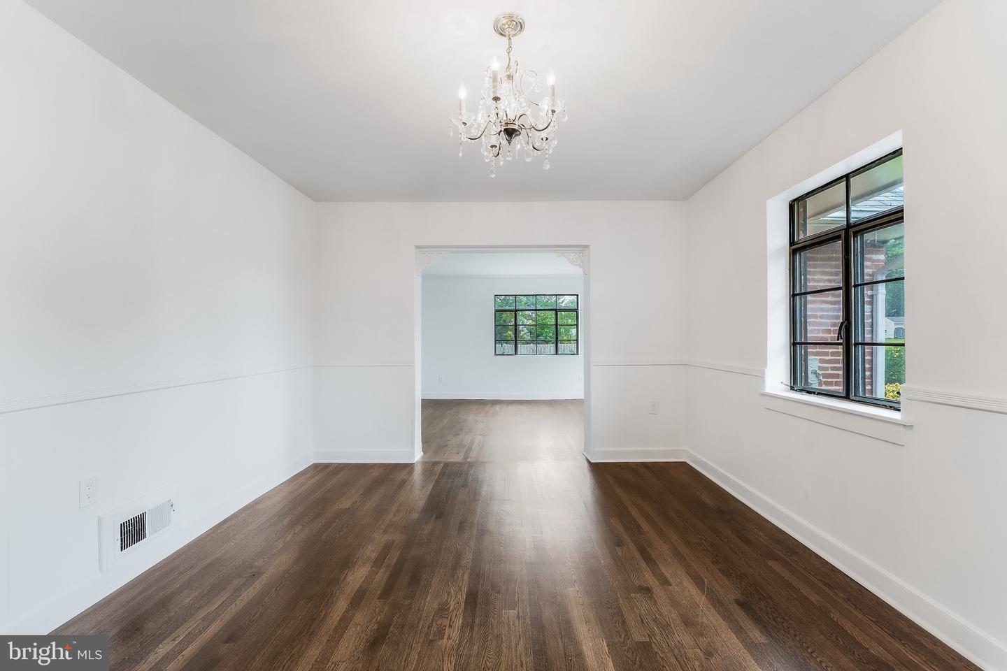 7224 ROOSEVELT AVE, FALLS CHURCH, Virginia 22042, 4 Bedrooms Bedrooms, ,1 BathroomBathrooms,Residential,For sale,7224 ROOSEVELT AVE,VAFX2262020 MLS # VAFX2262020