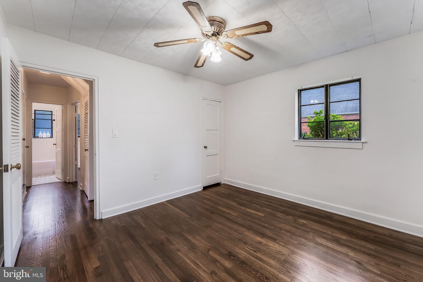 7224 ROOSEVELT AVE, FALLS CHURCH, Virginia 22042, 4 Bedrooms Bedrooms, ,1 BathroomBathrooms,Residential,For sale,7224 ROOSEVELT AVE,VAFX2262020 MLS # VAFX2262020
