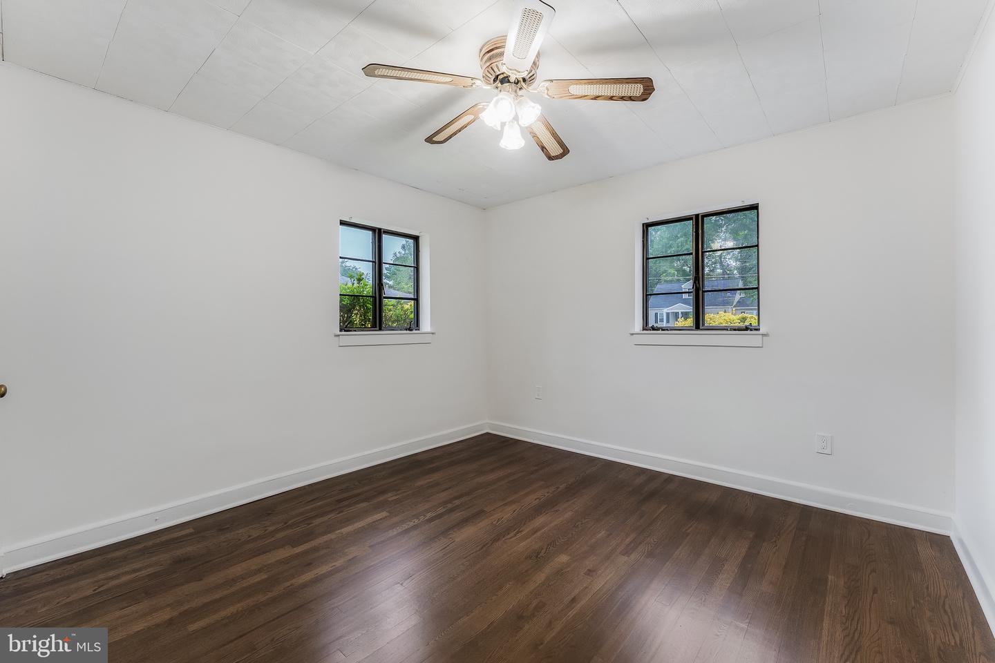 7224 ROOSEVELT AVE, FALLS CHURCH, Virginia 22042, 4 Bedrooms Bedrooms, ,1 BathroomBathrooms,Residential,For sale,7224 ROOSEVELT AVE,VAFX2262020 MLS # VAFX2262020