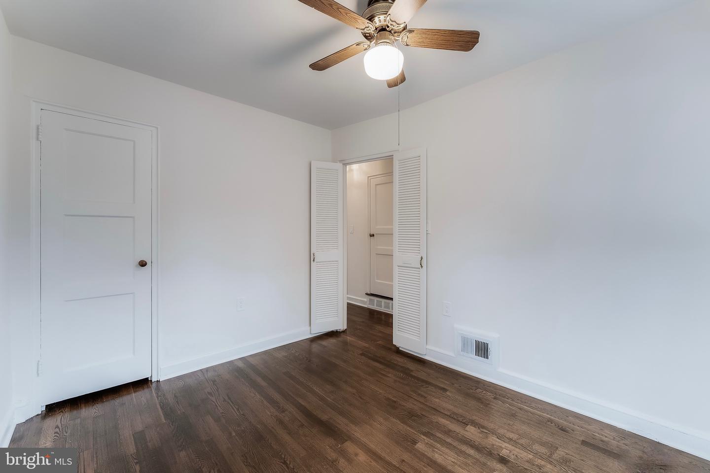 7224 ROOSEVELT AVE, FALLS CHURCH, Virginia 22042, 4 Bedrooms Bedrooms, ,1 BathroomBathrooms,Residential,For sale,7224 ROOSEVELT AVE,VAFX2262020 MLS # VAFX2262020