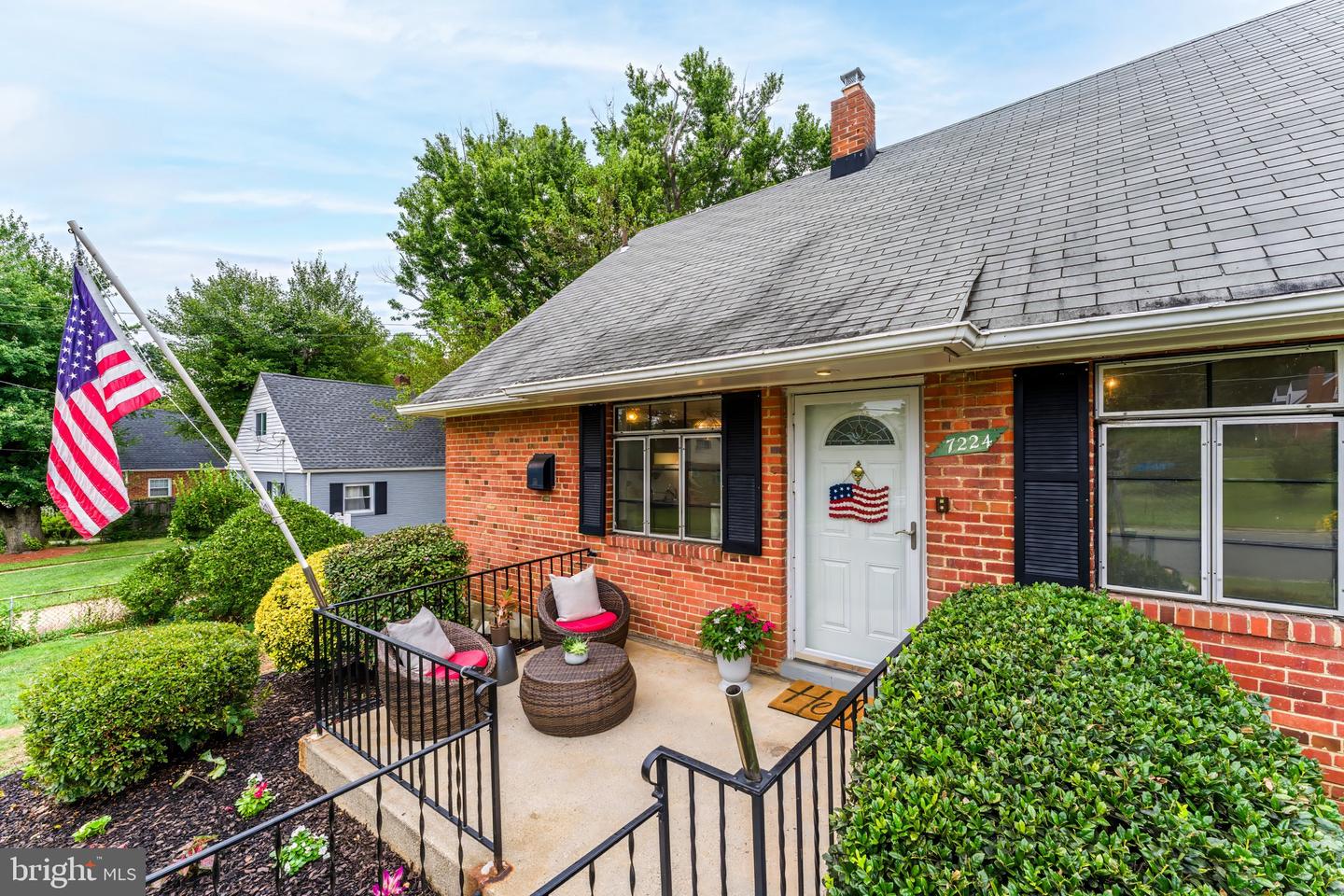 7224 ROOSEVELT AVE, FALLS CHURCH, Virginia 22042, 4 Bedrooms Bedrooms, ,1 BathroomBathrooms,Residential,For sale,7224 ROOSEVELT AVE,VAFX2262020 MLS # VAFX2262020